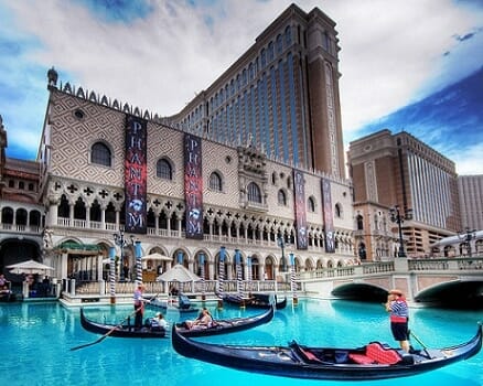 Free parking remains at the Venetian & Palazzo Hotels