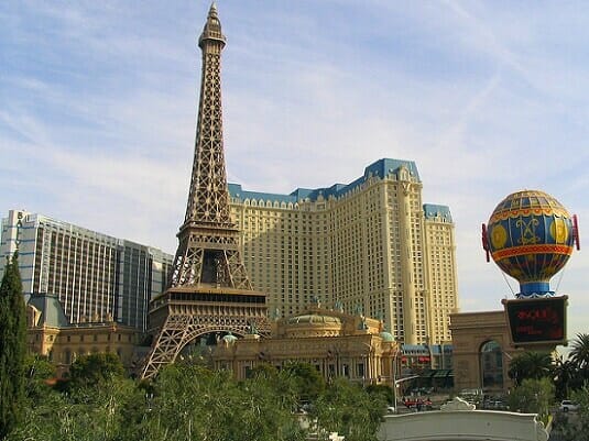 The Paris Hotel & Casino is 558 miles from downtown Sacramento