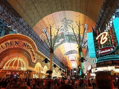 The Fremont Street Light Show Starts at Dusk