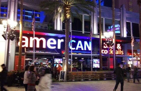 Get your beer on at Ameri Can at the Linq Promenade