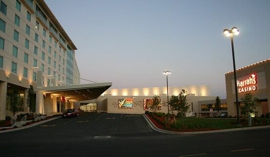 Harrah's Metropolis sets on the banks of the Ohio River