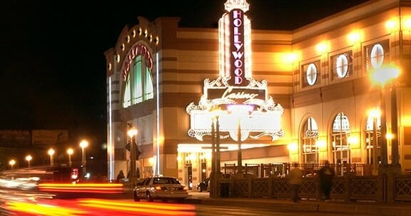 table games at hollywood casino