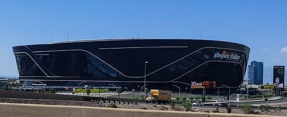 Ice Cube proposes building 60-seat stadium for Raiders in backyard