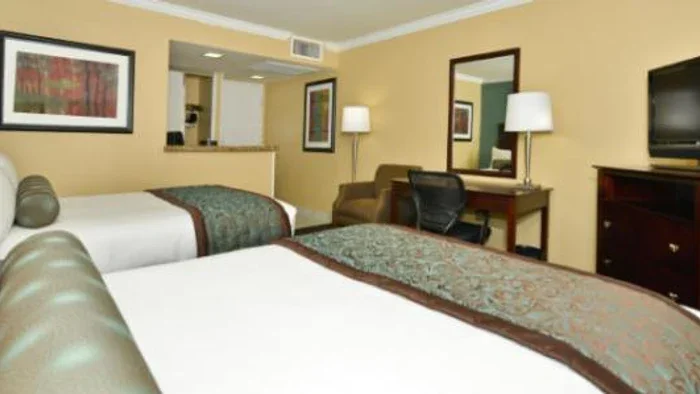 Guest room at Casino Royale Las Vegas.