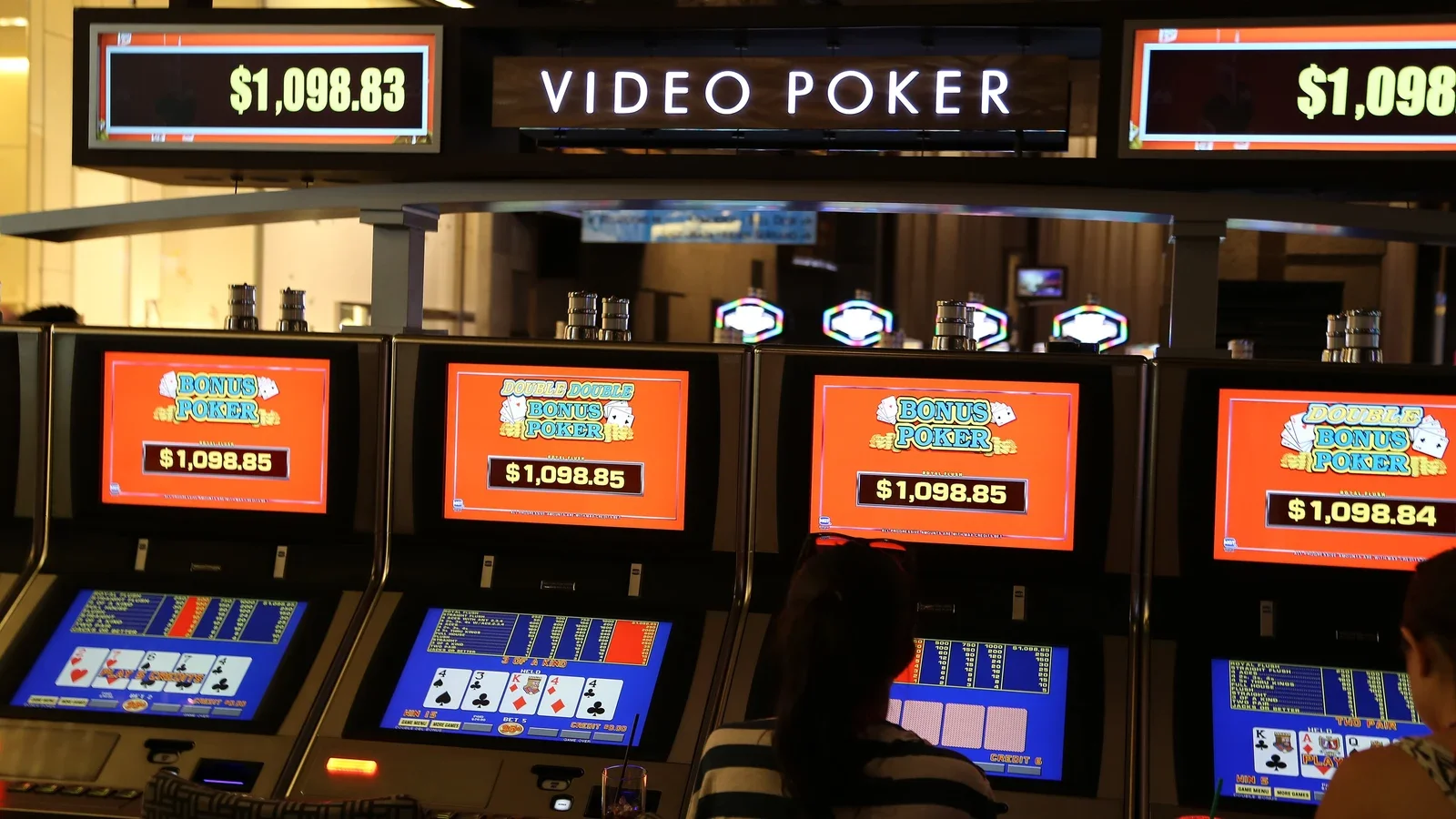 Harrah's New Orleans poker photograph