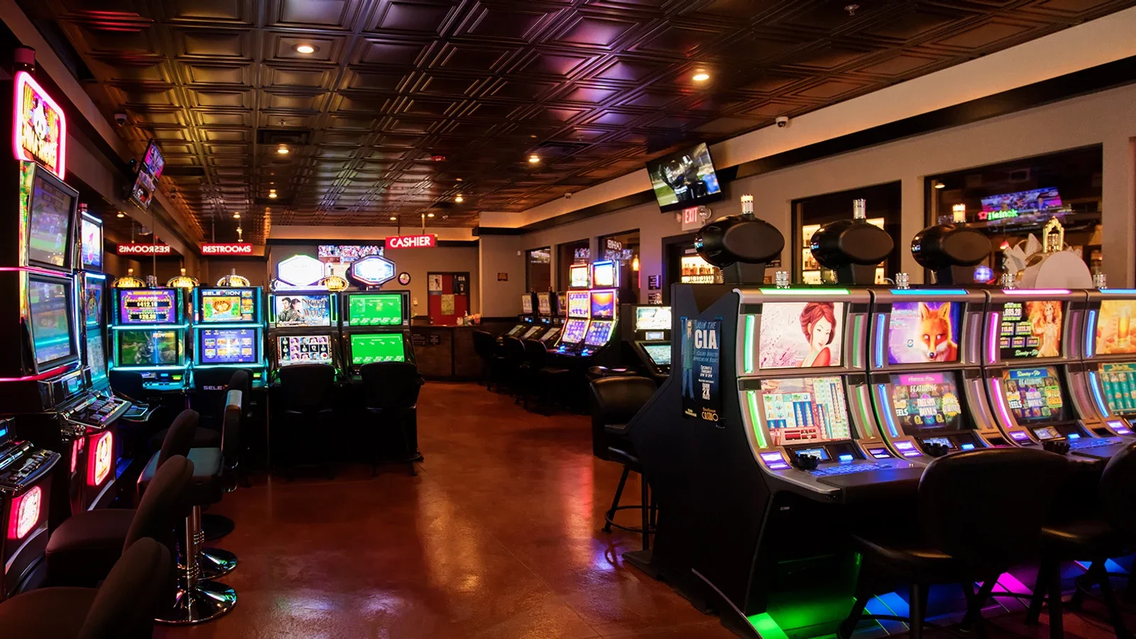 Interior of Wingers Roadhouse Grill, connected to Elko Roadhouse Casino.